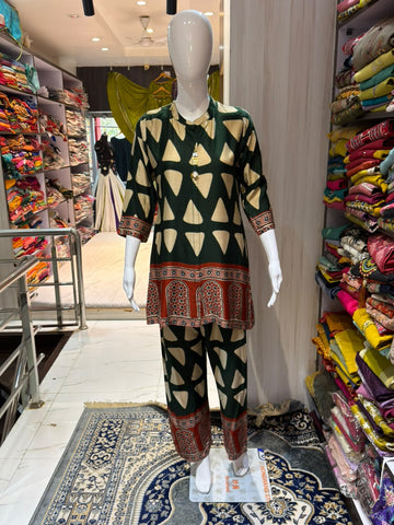 Bottle Green Gaji Silk Printed Co-Ord Set with Ethnic Border